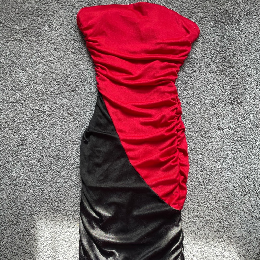 Black and red dress, xs